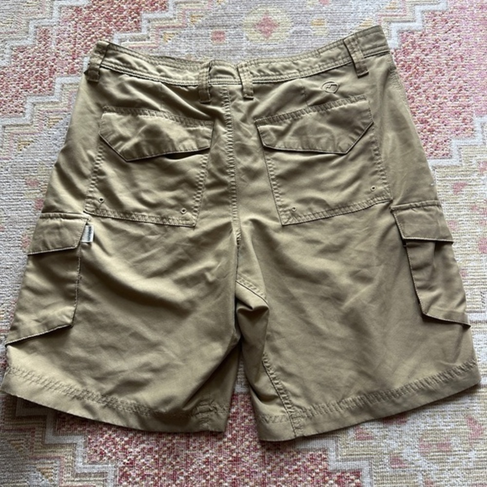 Magellan Fishing sz 30 Cargo Shorts Waterproof Tan Outdoor Hiking Camping EUC